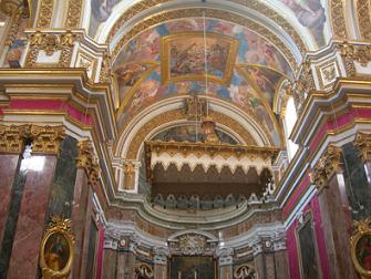 Intrieur de la cathdrale