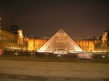 La Pyramide du Louvre